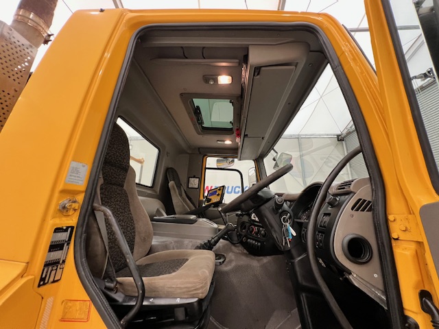 DAF CF75 310 6×4 Day Cab Gritter