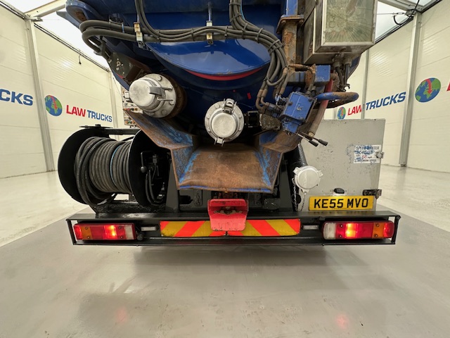 Scania P420 8×4 Sleeper Cab Vacuum Tanker