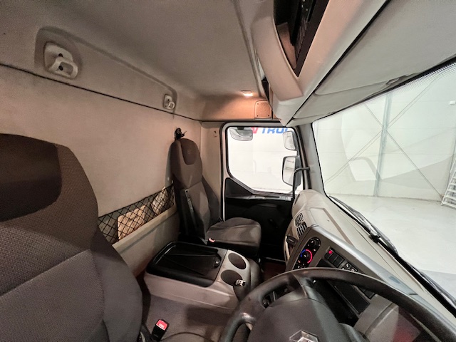 Renault Midlum 190 Day Cab Box Van