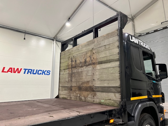 Scania P94 300 6×2 10 Tyre Rear Lift Flatbed