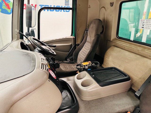 DAF CF75 310 Day Cab Dropside Brick Grab