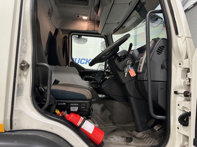 Volvo FL 240 4×2 Day Cab Box Van