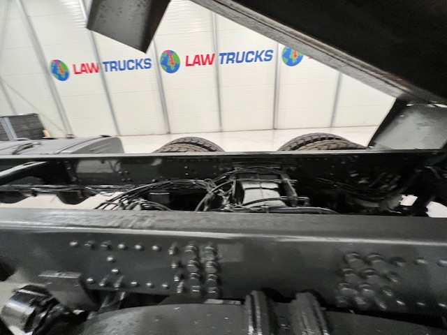 Scania P370 8×4 Sleeper Cab Tipper Manual