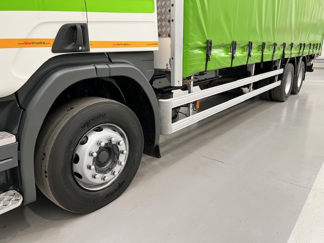 Scania P280 6×2 10 Tyre Rear Lift Curtainsider