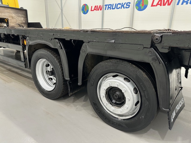 Scania 114 340 6×2 Rear Lift Day Cab Beavertail
