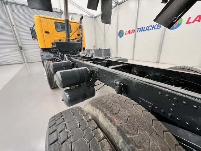 Scania P380 8×4 Day Cab Steel Tipper Manual