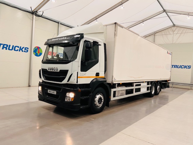 Iveco Stralis 310 AT 6×2 Box Van