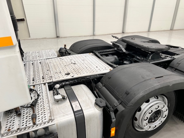 Mercedes Actros 2545 6×2 Midlift Tractor Unit