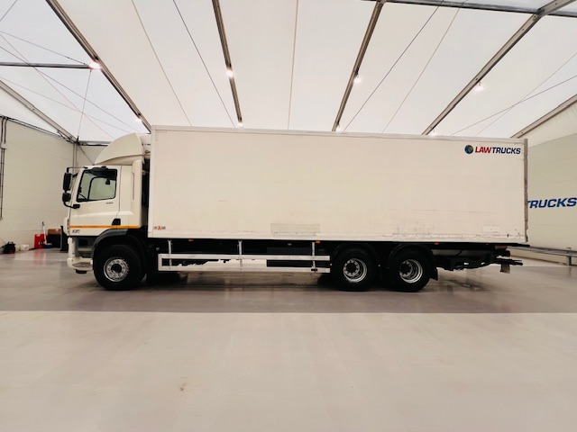DAF CF 330 6×2 Rear Lift Fridge Box
