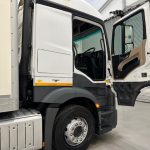 Mercedes Actros 1830 Sleeper Cab Box Van - thumbnail