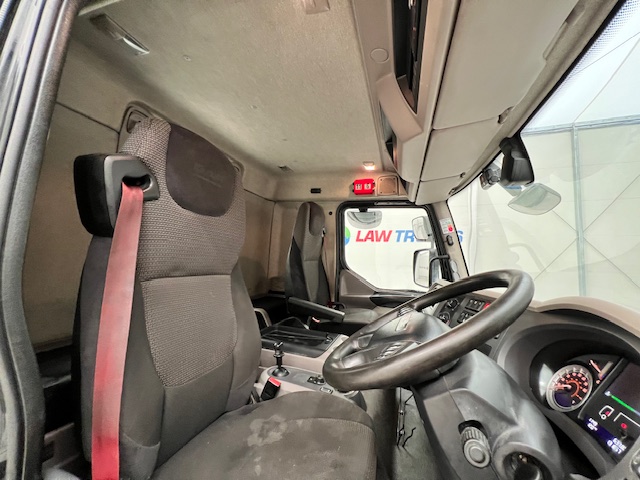 DAF LF 260 4×2 Rest Cab Tractor Unit