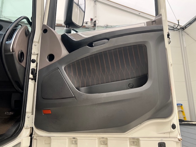 DAF XF 480 6×2 Midlift Tractor Unit
