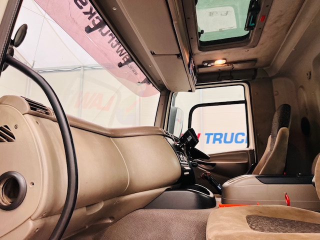 DAF CF85 410 8×4 Day Cab Hookloader Manual
