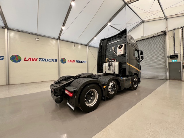 Volvo FH 500 6×2 Midlift Tractor Unit
