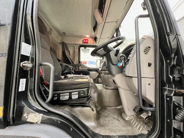 DAF LF 260 4×2 Rest Cab Tractor Unit