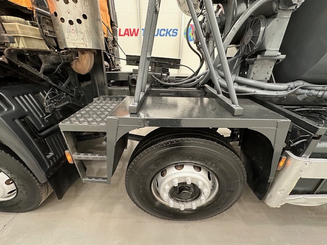 Hino 700 3241 8×4 Cement Mixer