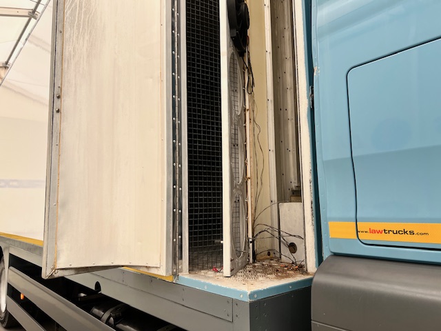 MAN TGS 26.320 6×2 Sleeper Cab Insulated Box Van
