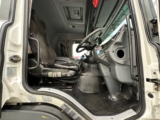 Scania P94 230 Sleeper Cab Curtainsider