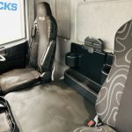 Iveco Stralis 310 AT 6×2 Box Van - thumbnail