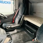 Mercedes 2543 6×2 10 Tyre Rear Lift Sleeper Cab Box Van - thumbnail
