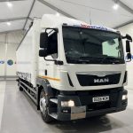 MAN TGM 18.250 4×2 Sleeper Cab Curtainsider - thumbnail