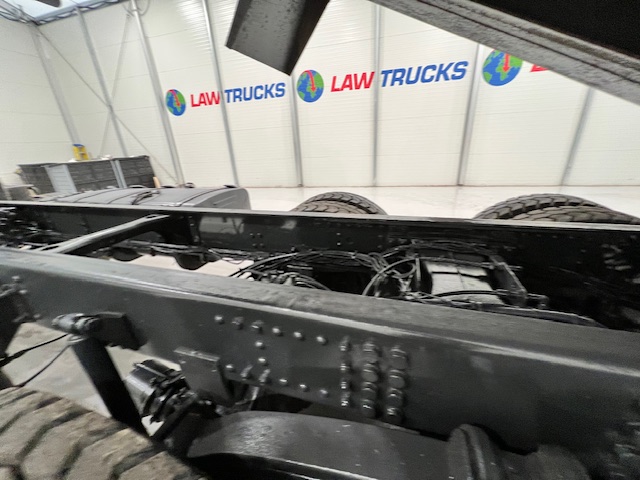 Scania P370 8×4 Sleeper Cab Tipper Manual