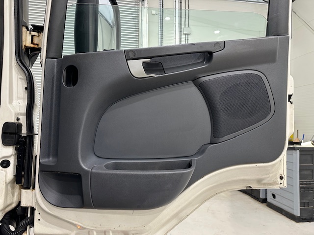 Scania P310 6×2 10 Tyre Rear Lift Tilt and Slide Recovery