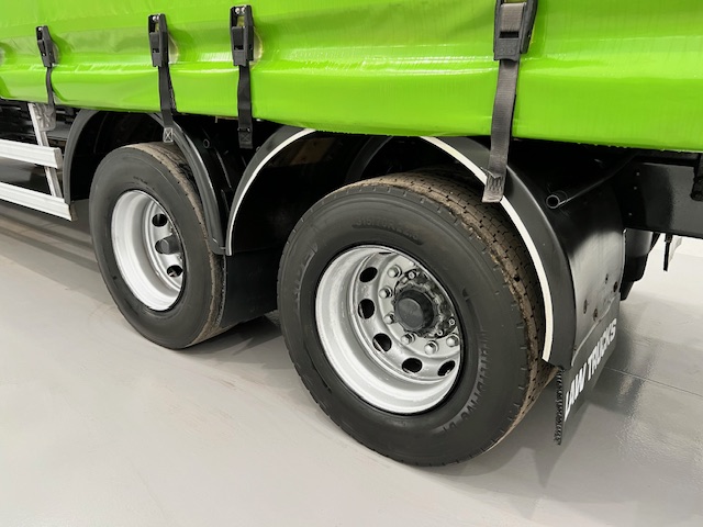 Scania P280 6×2 10 Tyre Rear Lift Curtainsider