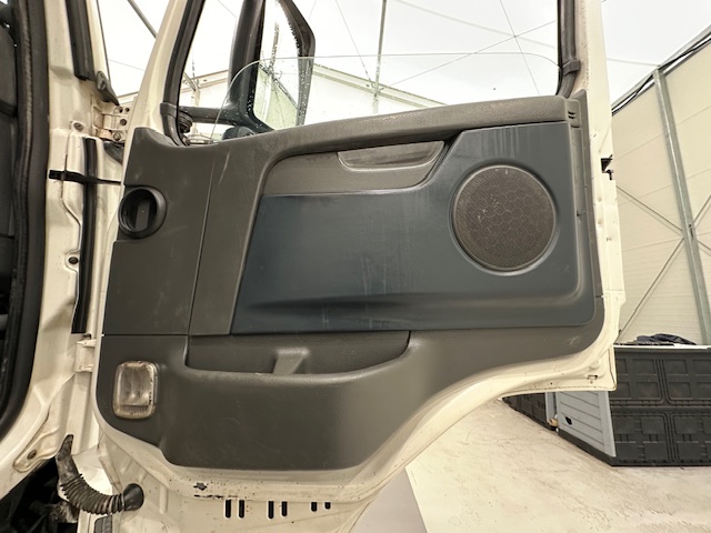 Volvo FM 330 6×4 Day Cab Cement Mixer