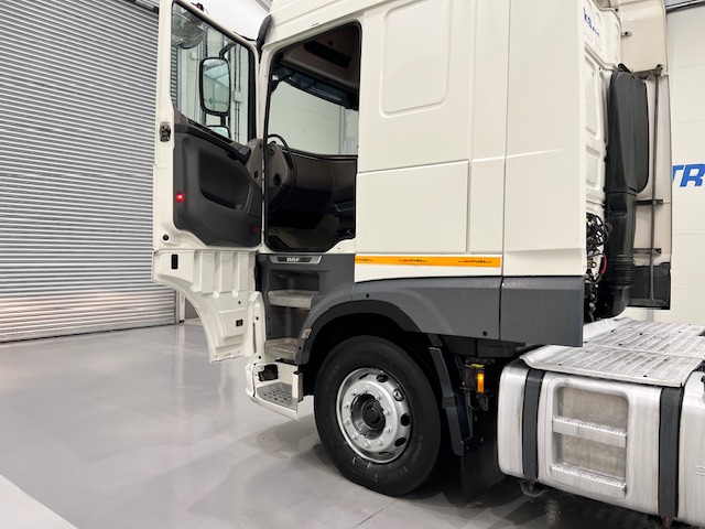 DAF XF 480 6×2 Midlift Tractor Unit