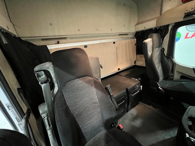 Mercedes Actros 2545 6×2 Midlift Tractor Unit