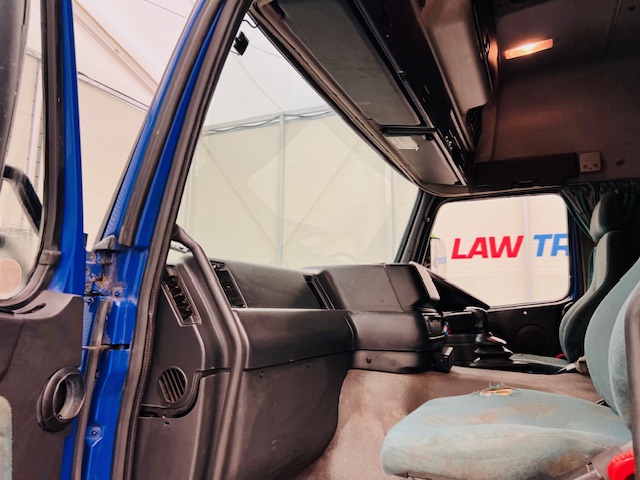 Volvo FM7 250 Globetrotter Flatbed