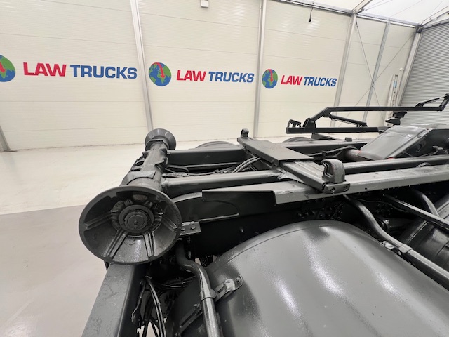Scania G410 8×4 Rest Cab Hookloader Drawbar