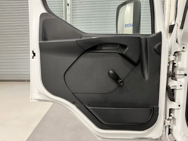 Renault Midlum 190 Day Cab Box Van