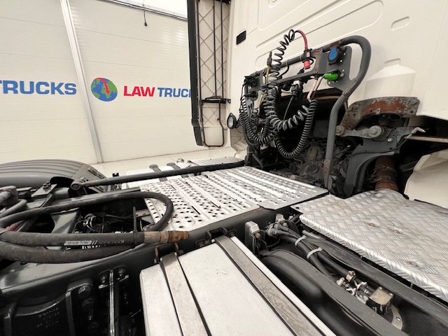 Scania R420 6×2 Midlift Topline Tractor Unit