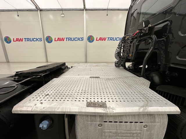 DAF LF 260 4×2 Rest Cab Tractor Unit
