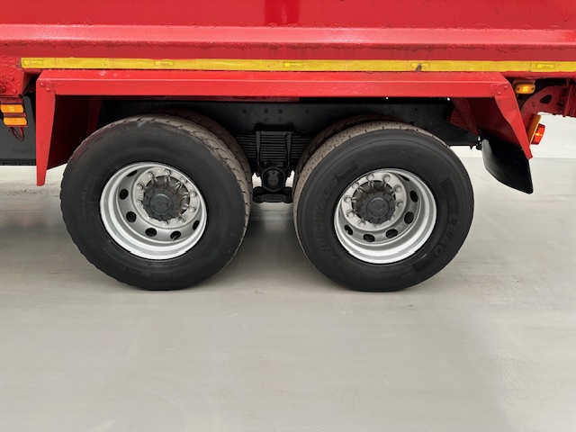 Hino 3241 700 8×4 Sleeper Cab Steel Tipper