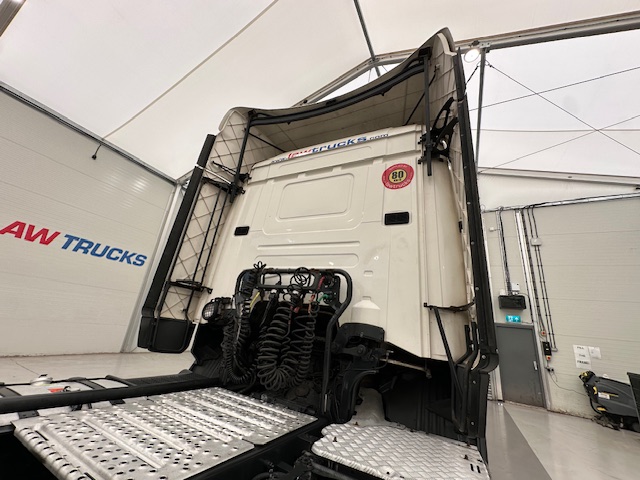 Scania R450 6×2 Midlift Highline Tractor Unit
