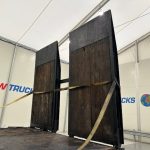 Scania 114 340 6×2 Rear Lift Day Cab Beavertail - thumbnail
