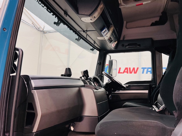 MAN TGS 26.340 6×2 Rear Steer Curtainsider