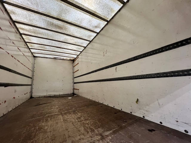 Renault Midlum 190 Sleeper Cab Box Van