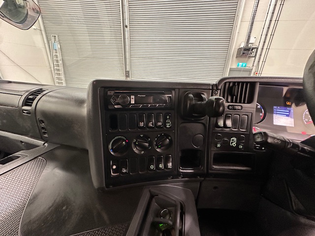 Scania P250 4×2 Sleeper Cab Fridge Box