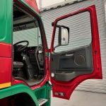 Volvo FM 450 6×2 Sleeper Cab Curtainsider - thumbnail