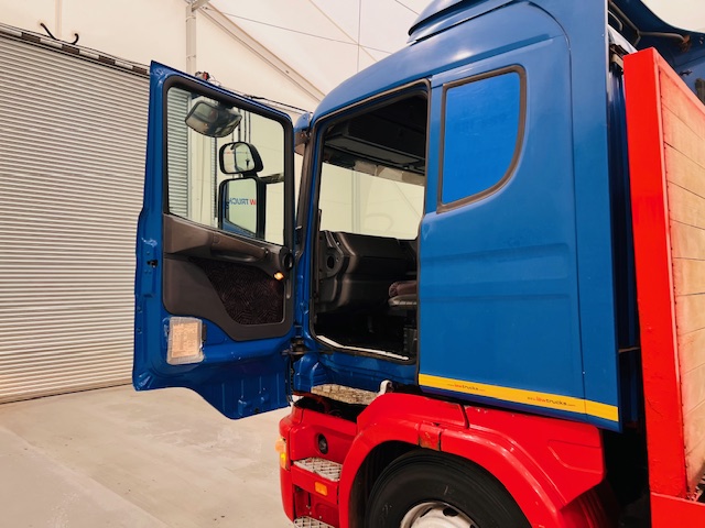Scania 144 460 10 Tyre Sleeper Cab Flatbed