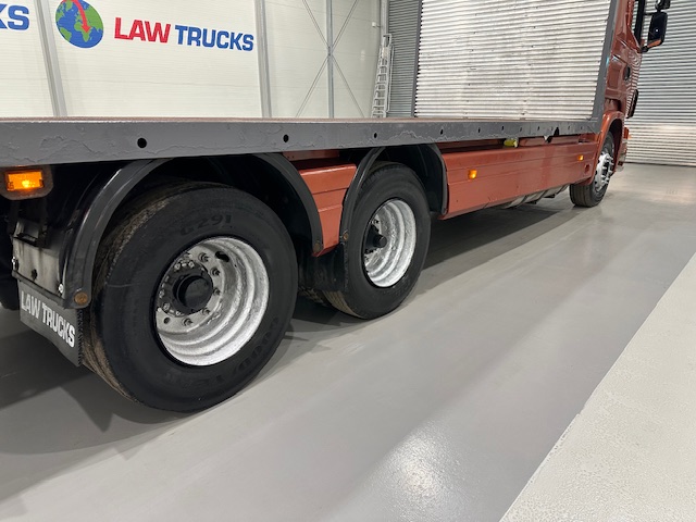 Scania R420 6×2 10 Tyre Rear Lift Flatbed Manual