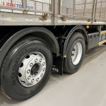 Renault C320 6×2 Day Cab Dropside with Crane - thumbnail