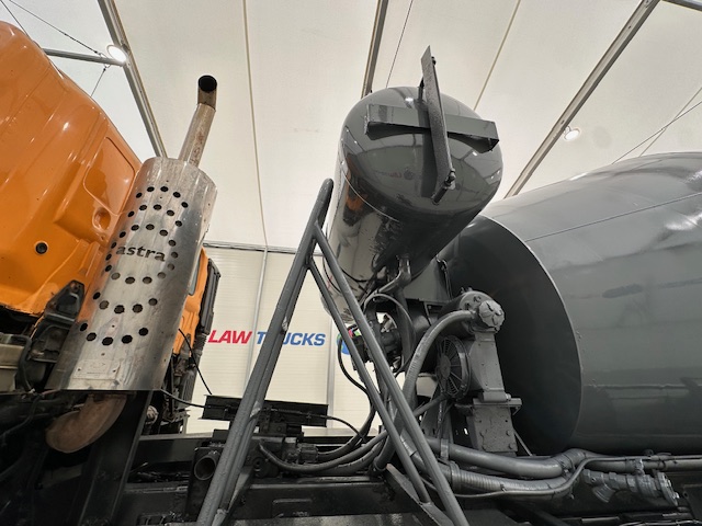 Hino 700 3241 8×4 Cement Mixer