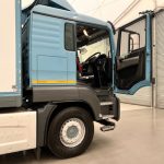 MAN TGS 26.320 6×2 Sleeper Cab Insulated Box Van - thumbnail