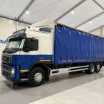 Volvo FM 300 6×2 Sleeper Cab Curtainsider - thumbnail