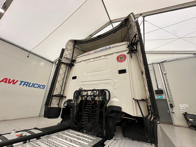 Scania R450 6×2 Midlift Highline Tractor Unit